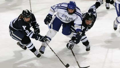 九游（jiuyou.com）游戏-绿色赛场：联盟践行低碳环保，开启可持续篮球新时代，绿色低碳环保标语