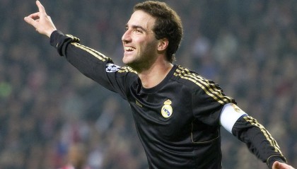 九游官网下载app下载-严格裁判体系：确保每一局比赛的公正性，严格遵守比赛规则 坚决服从裁判