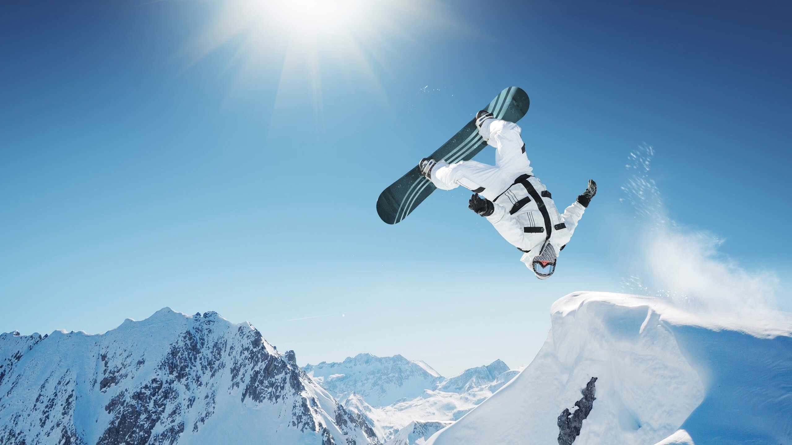 _星空下的露天瑜伽：平衡身心的天然良方_，星空下的露营有感