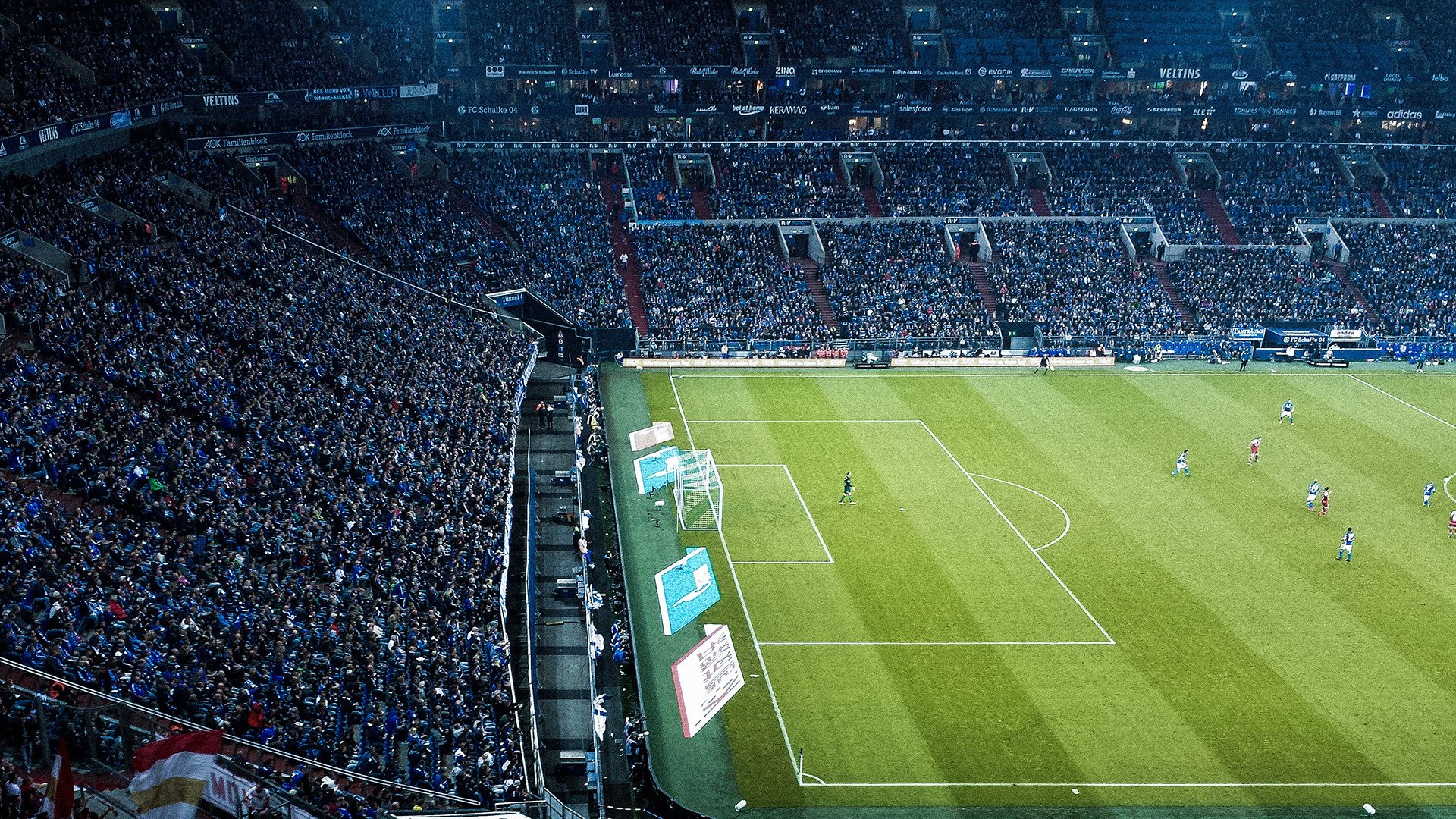 “智能裁判系统在中超比赛中正式启用,确保比赛公平”,足球智能裁判